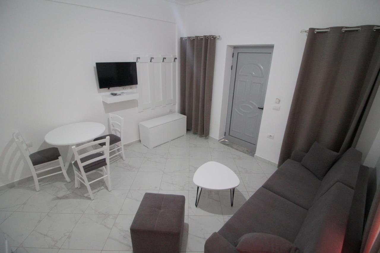 Sky Apartments Sarandë Exterior foto